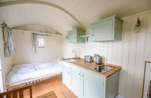 Framlingham House | Sage Shepherds Hut Boundary Farm, Framlingham