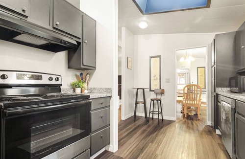 Filer House | Sagebrush & Sunsets - King, Queen, Twins, Pets Welcome!