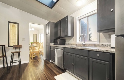 Filer House | Sagebrush & Sunsets - King, Queen, Twins, Pets Welcome!