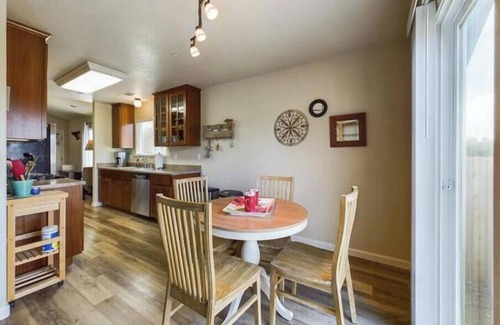 Eureka House | Sagewood Retreat-Centrally Located