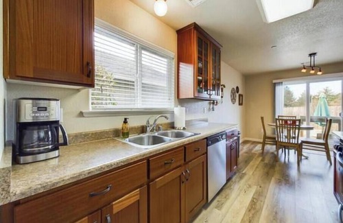 Eureka House | Sagewood Retreat-Centrally Located