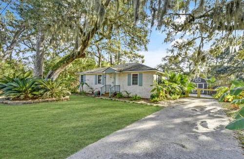 Saint Simons Heights House | Sago Palm Cottage