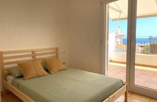 Cadaques Apartment | SAGUARDA II - Apartamento con terraza y vistas al mar