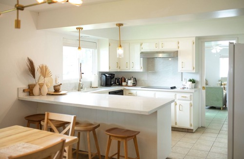 Greenacres Apartment | SAHARA OASIS - Egyptian Inspired Home in SW Area in Bakersfield, CA