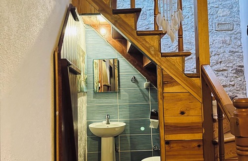 Ayvalik City Center House | Sahmeran Pansiyon
