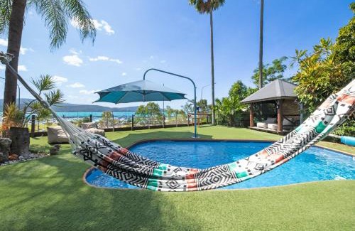 Airlie Beach House | 'Sail Away' Airlie Beach house with Marina Views
