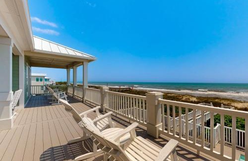 Pine Knoll Shores House | Sail Away