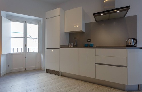 Old Town Apartment | SAIL Family Home by Cadiz4Rentals