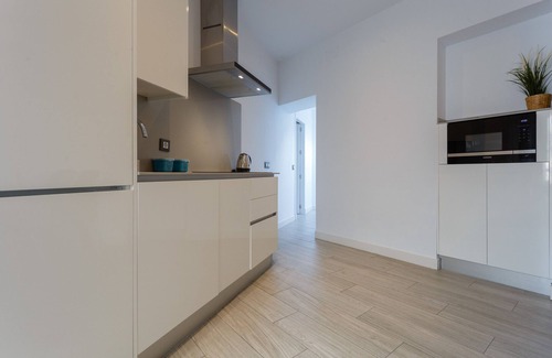 Old Town Apartment | SAIL Family Home by Cadiz4Rentals