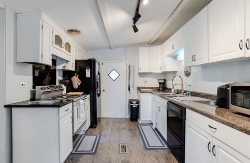 Townville House | Sailgate Escape/Lake Hartwell/Gorgeous Sunset Views/16mi to Clemson