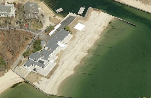 Town of Southold Town House | Sailors Delight Beach House:Private Beach, Vineyards,Farm Stands, North Fork