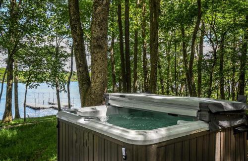 Blakeslee House | Sailors Point