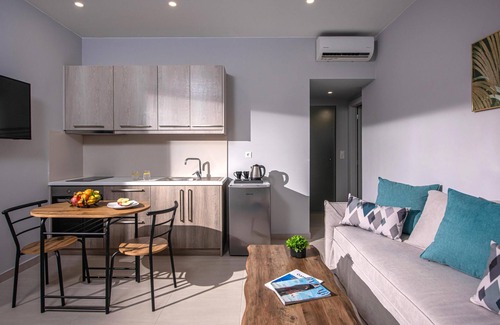 Gournai Hotel | Saint George Gournes Bay