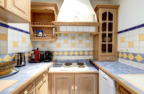 Odeon Apartment | Saint Germain des Pres Cosy 1-Bedroom
