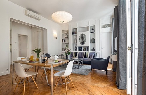 6th Arrondissement Apartment | Saint Germain/Luxembourg Gardens 2 bedroom apartment