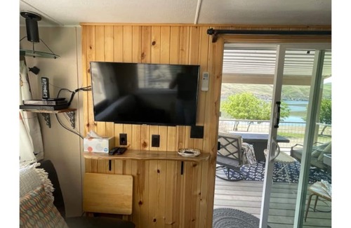 Huntington House | Saint Helens on the Snake River. The Sunflower