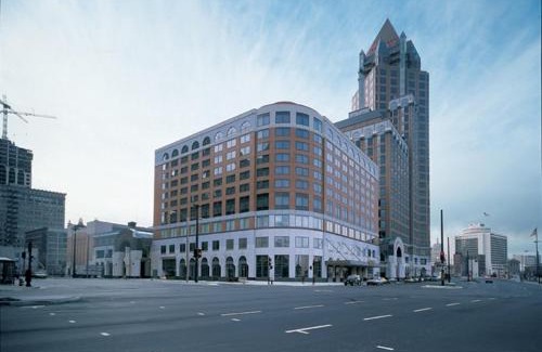 East Town Hotel | Saint Kate - The Arts Hotel