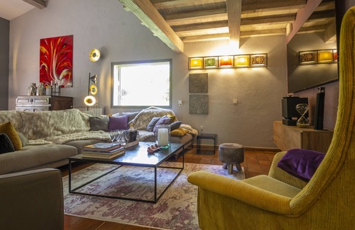 Eyragues Villa | Saint Lary en Provence - spacious holiday house with beautiful prive pool