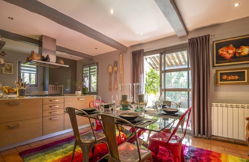 Eyragues Villa | Saint Lary en Provence - spacious holiday house with beautiful prive pool