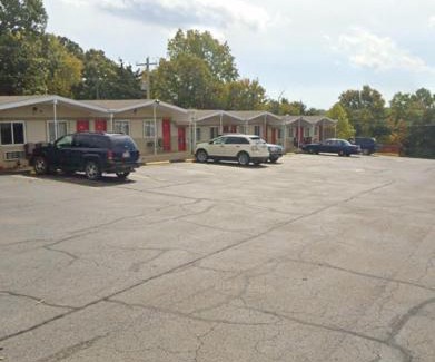St. Robert Hotel | Saint Roberts Town and Village Motel