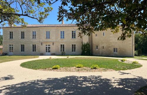 Fargues-Saint-Hilaire Hotel | Sainte Raphine