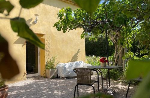 Puyloubier House | Sainte Victoire le Cabanon