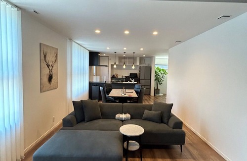 Namegawa House | Saitama QuestNewly157Roof top SaunaBBQGarageBoxing gymTheater room - Newly built design house 4LDK limited to 1 group with rooftop BBQ garage gym karaoke/Hiki-gun Saitama