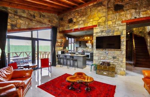 Sapanca Villa | Sakarya Sapanca Kuruçeşme de 3 Oda 1 Salon Özel Havuzlu - Şömineli 6 Kişilik Taş Ev -SPN-3670