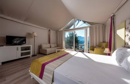Karacaoren Cabin | Sakli Gol Evleri