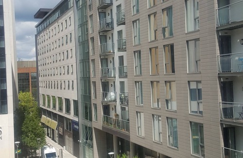 Central Milton Keynes Apartment | SALAAM APARTMENTS (CITY CENTRE)
