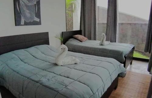 Escazu Bed & Breakfast | Salamandra Room