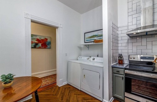 Salem Apartment | Salem Downtown Boutique 3BDRM Suite