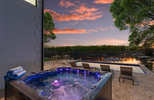 Mayhew House | Salience Path w/Heated Pool & Game Room