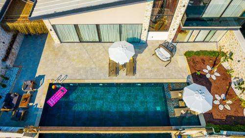Faralya Villa | Salih - 2 Bedroom with jacuzzi in Kalkan Çayköy