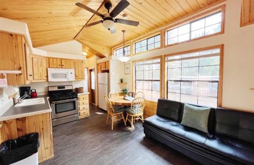 Woodland Park House | Sally's Cabin is a quaint two bedroom tiny home