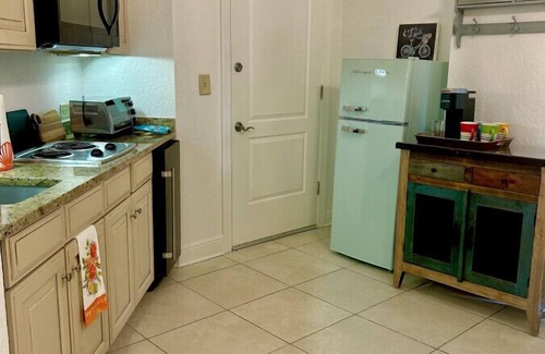 Demere Park Condo | Salt Air Villas 208 Stunning efficiency condo
