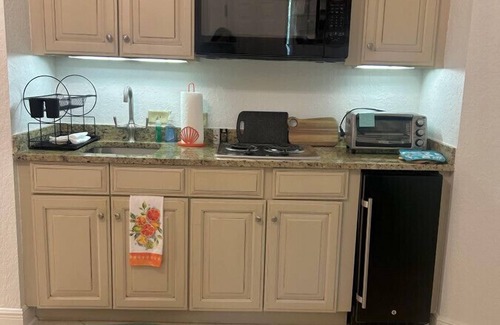 Demere Park Condo | Salt Air Villas 208 Stunning efficiency condo
