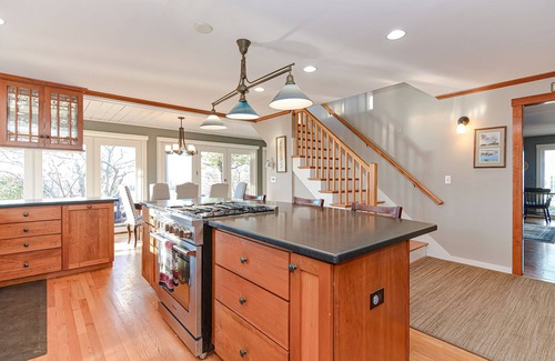 Gloucester House | Salt Marsh Cottage: Private Coffins Beach!