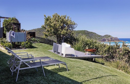 Boomerang Beach House | Salt Rock Boomerang Beach - Absolute Beachfront