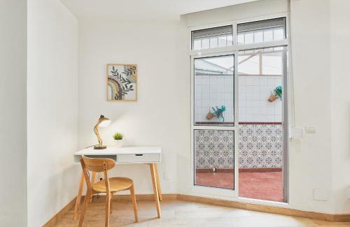 Plaza de Toros Vieja Apartment | Salt & Sweet, city center and beach