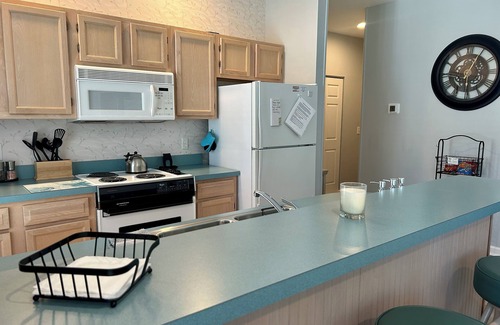 Sunset Beach Condo | Salt Tee Escape @ Sea Trail Resort-Clean Condo With Many Extras Included