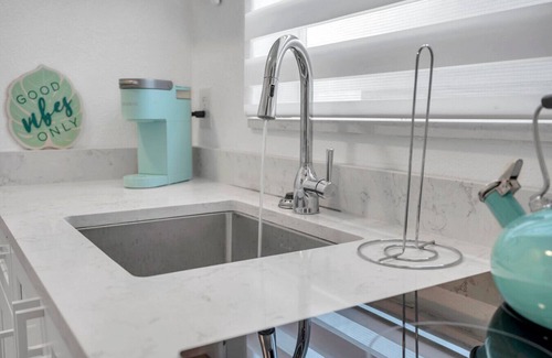 North Redington Beach Apartment | Salt Water Suites - #11 Daiquiri
