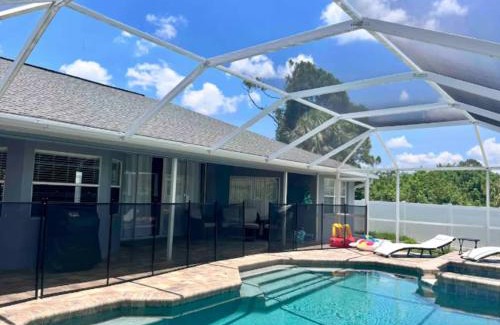 North Port House | Salt Water Pool & Spa Escape