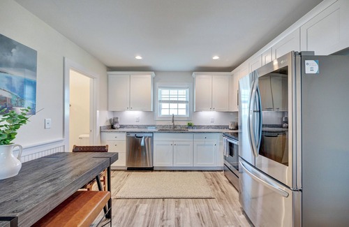Surf City Apartment | Saltwater Suites, 305 Queen 3rd Floor