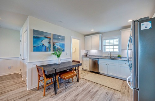Surf City Apartment | Saltwater Suites, 305 Queen 3rd Floor