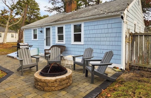South Yarmouth House | Salty Dog Cottage - Pet Friendly w/Great Location