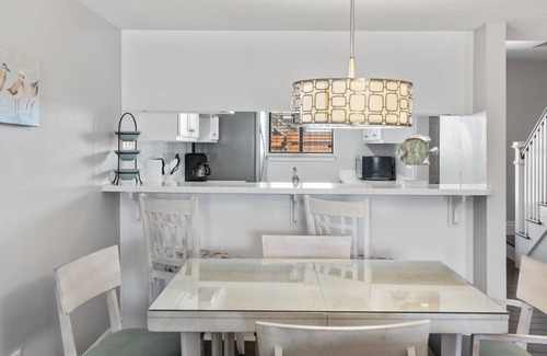 Laguna Beach Estates House | "Salty Kiss" | Ocean Views | Sleeps 5 Guests | 500ft to the beach
