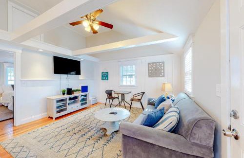 West Yarmouth House | Salty Kisses Unit 22