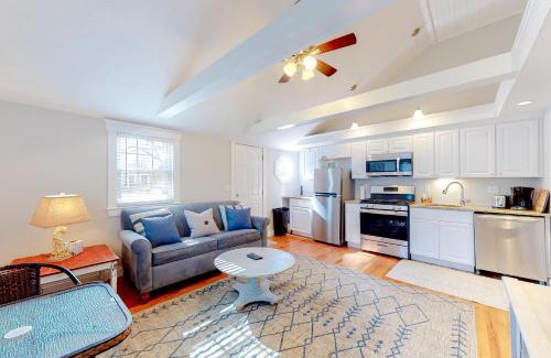 West Yarmouth House | Salty Kisses Unit 22