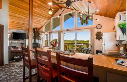 Oyehut-Hogans Corner House | Salty Kisses